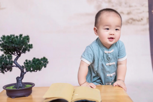 孝昌宝宝多大可以吃辅食